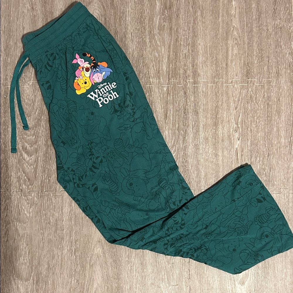 Winnie the Pooh Lounge Pants, size L 🍯🎈